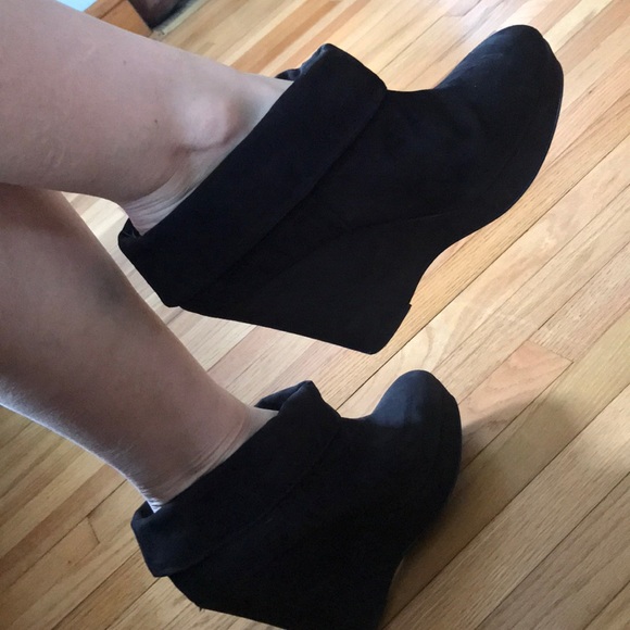 Kelsi Dagger Shoes - Kelsi Dagger black bootie